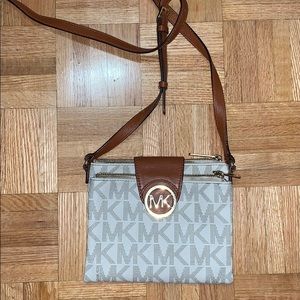 Michael Kors cross body Bag